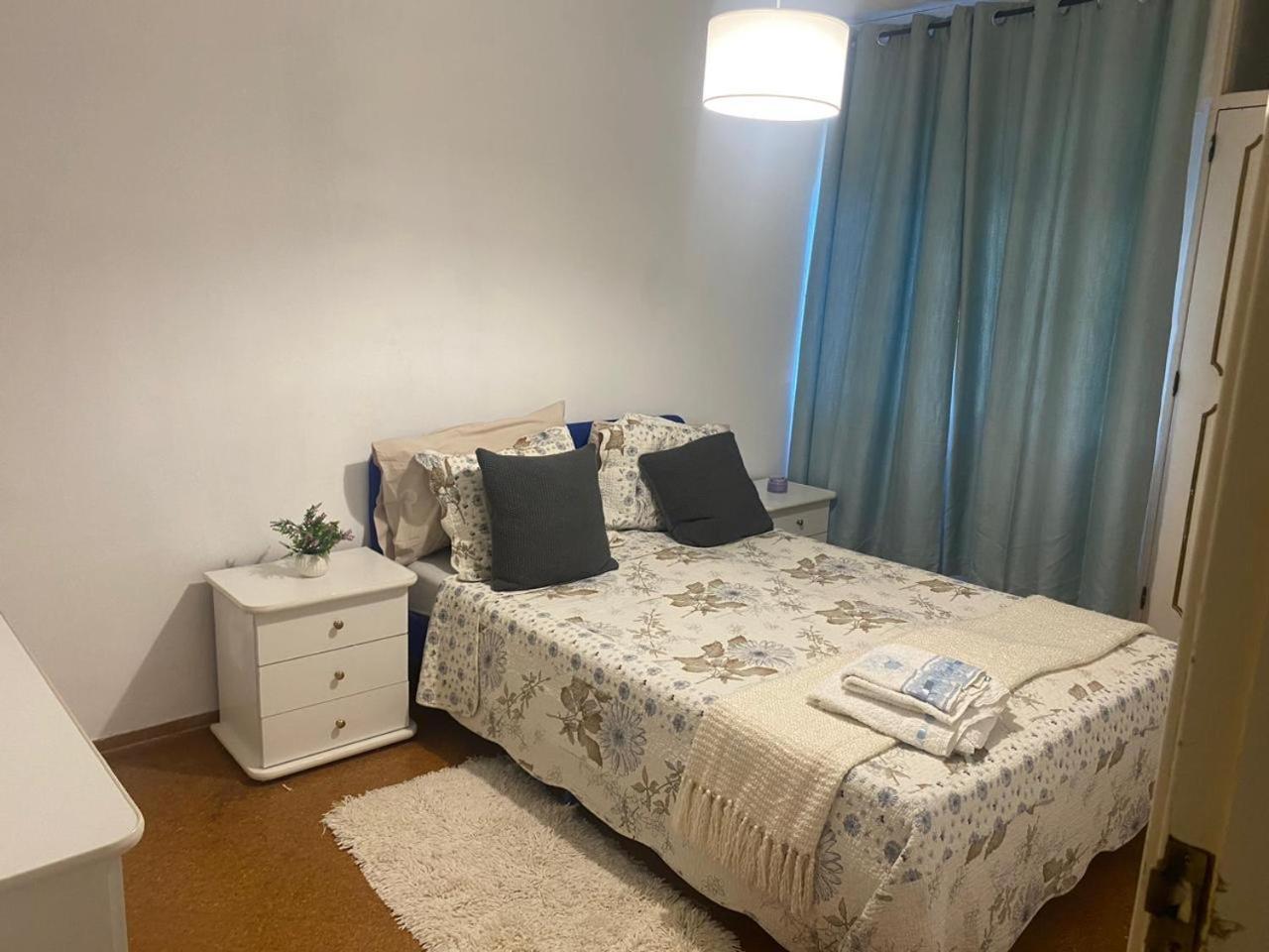 Bedroom Tranquility Loures Luaran gambar